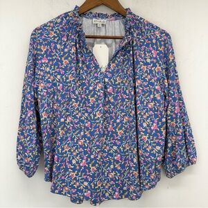 Wonderly size Petite Small Women’s Blue Floral 3/4 Sleeve V-neck Peasant Top